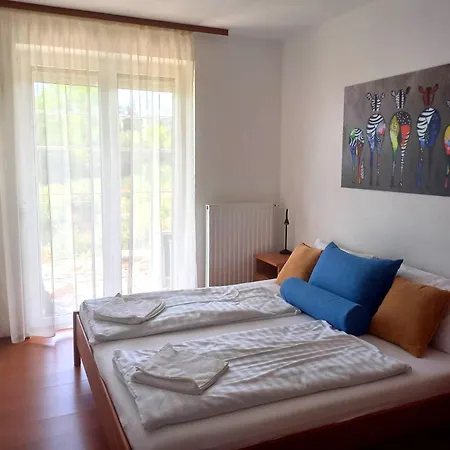 Aranyeso2 Apartman - Pool & Free Parking Balatonfured Exterior photo